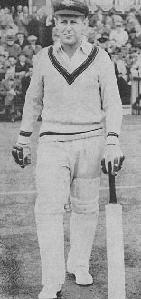 Arthur Morris comes out to crease to bat  (Photo Source: The Cricketer International)