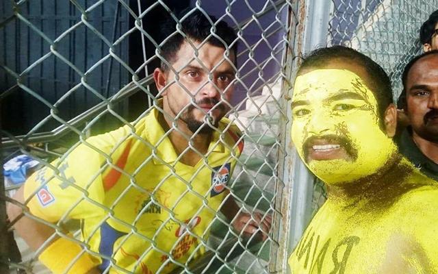 Suresh Raina with a die-hard fan