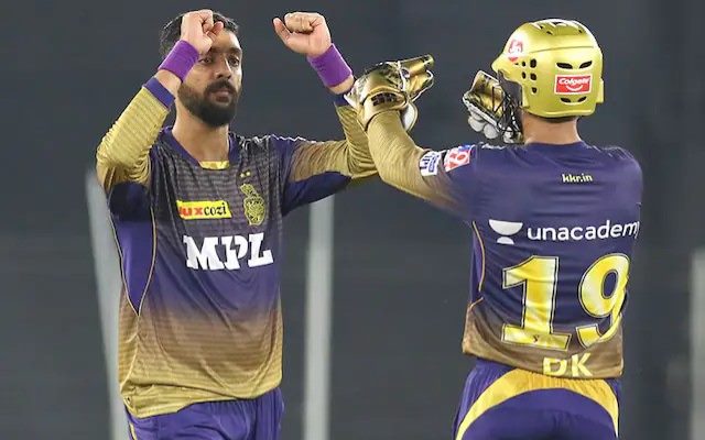 Dinesh Karthik and Varun Chakravarthy