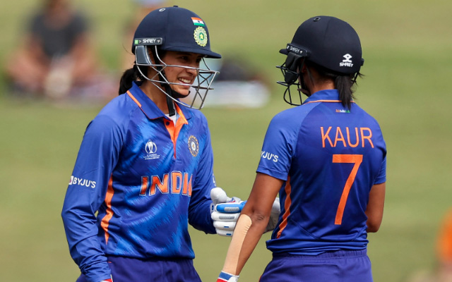 Smriti Mandhana and Harmanpreet Kaur